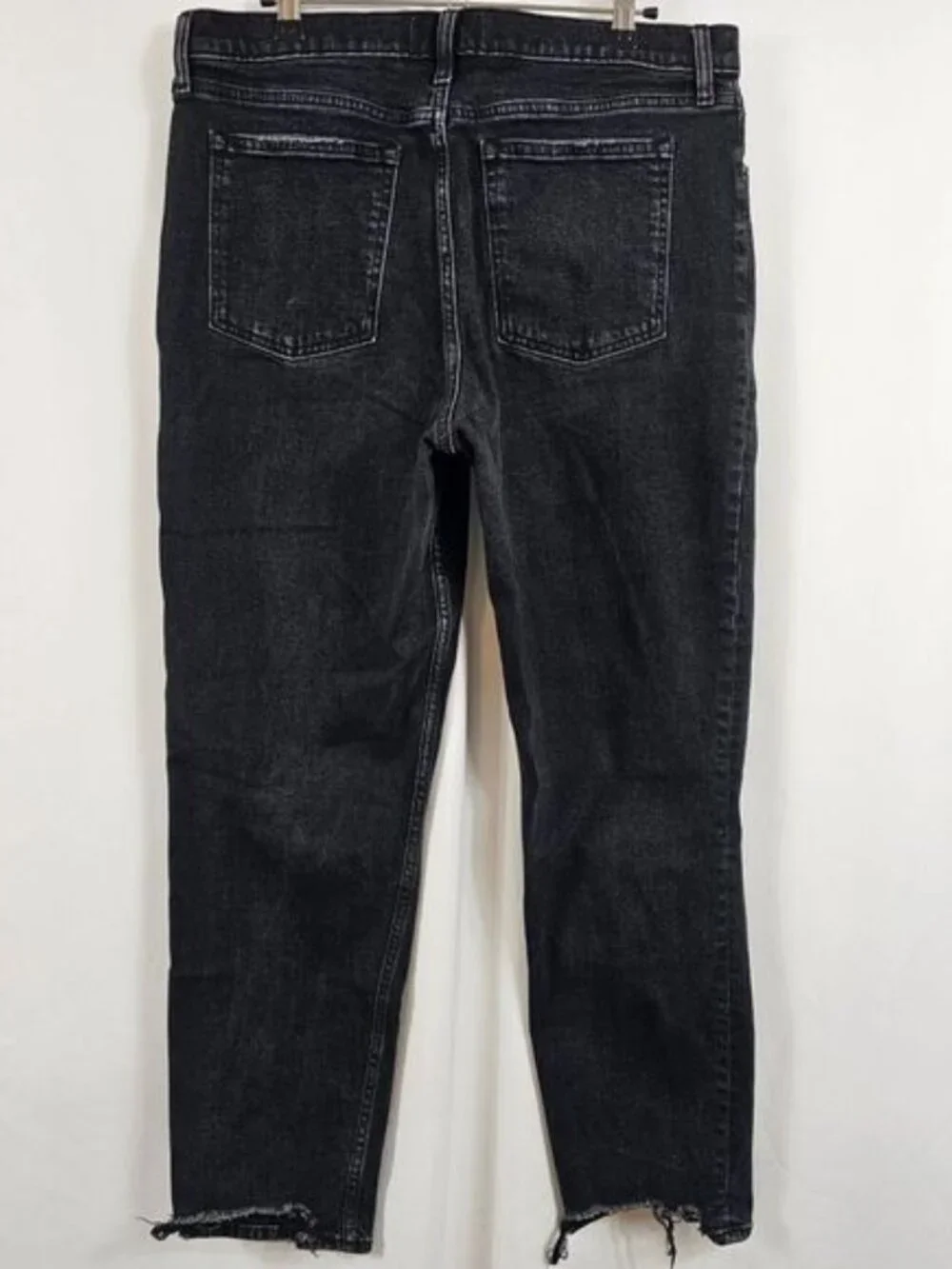 Abercrombie & Fitch The Mom High Rise Jean In Black - Size 14L - Picture 7 of 10